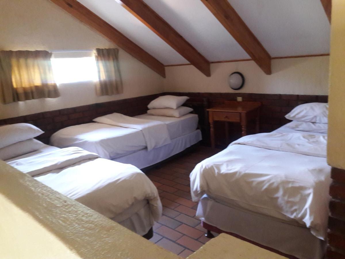 Bakgatla Resort 兰斯堡 外观 照片