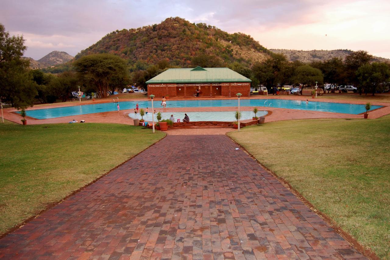 Bakgatla Resort 兰斯堡 外观 照片